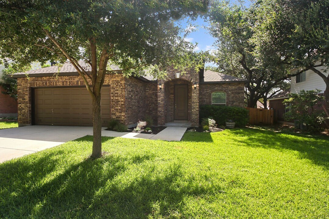 10826 Belle Vere in San Antonio, TX - Building Photo