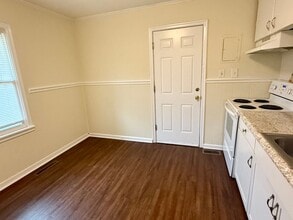 1744 Erwin Ave in Burlington, NC - Building Photo - Building Photo