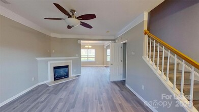 10921 Slalom Hill Rd in Charlotte, NC - Building Photo - Building Photo