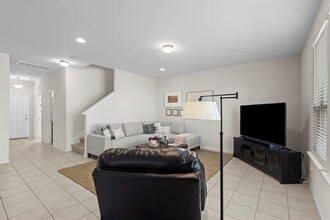 11720 Amber Stream Ln in Manor, TX - Building Photo - Building Photo