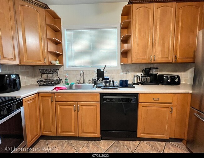 253 Spring St in Medford, MA - Building Photo - Building Photo