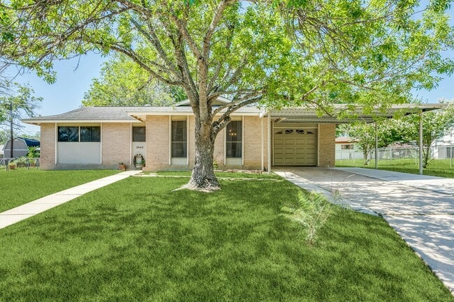 property at 3942 Viewsite Dr