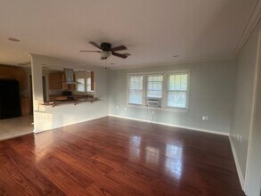 902 Oaklawn Ave in Lafayette, LA - Building Photo - Building Photo