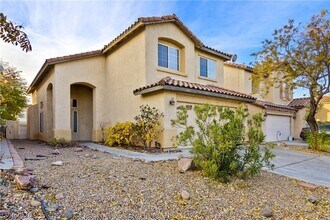 5947 Sleepy Fawn Dr in Las Vegas, NV - Building Photo - Building Photo