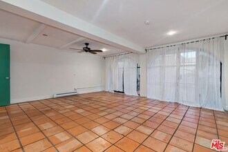 430 N Harper Ave in West Hollywood, CA - Building Photo - Building Photo