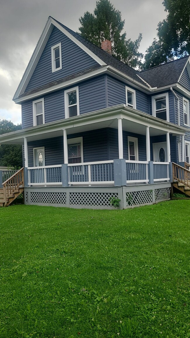 38 River St, Unit B