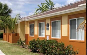 Jubilee Courtyards in Homestead, FL - Building Photo - Building Photo