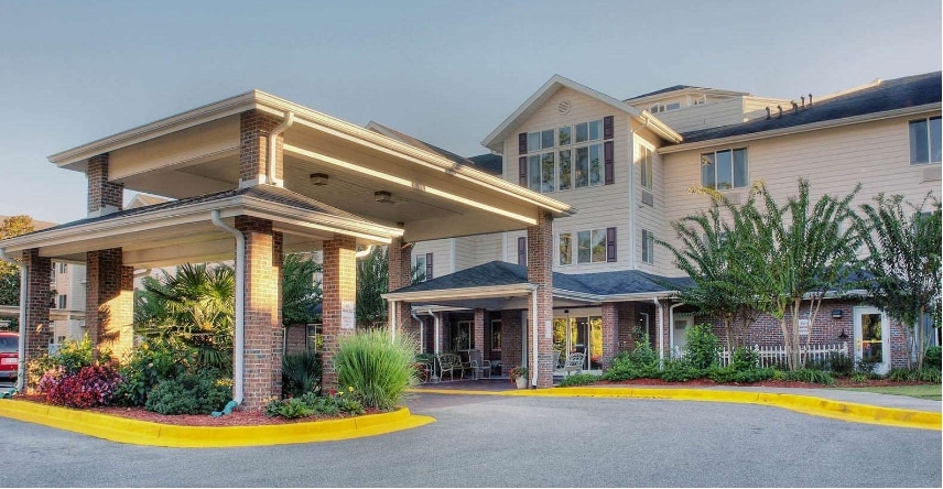 The Woods at Holly Tree in Wilmington, NC - Building Photo