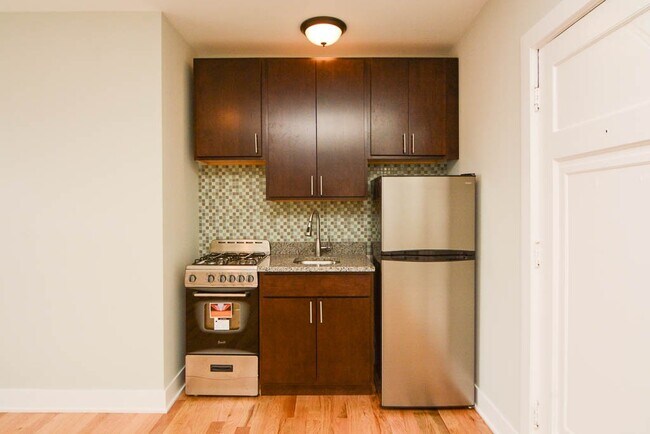 4551 N Damen Ave in Chicago, IL - Building Photo - Building Photo