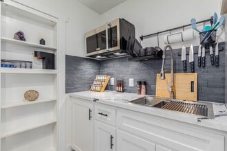 2238 E Grant Rd in Tucson, AZ - Building Photo - Building Photo