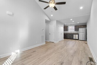 5443 Hwy 48 N in Cumberland Furnace, TN - Building Photo - Building Photo