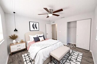 2262 Lake Forest Ave in Spring Hill, FL - Building Photo - Building Photo