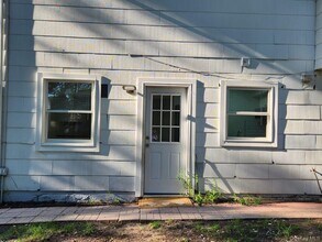 24 Tennyson Dr in Nanuet, NY - Building Photo - Building Photo