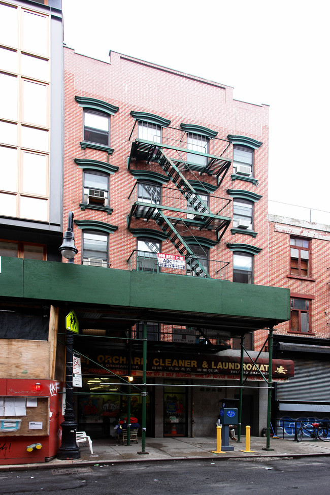 28 Orchard St in New York, NY - Foto de edificio - Building Photo