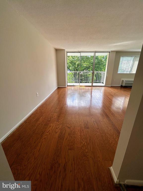 property at 2059 Huntington Ave
