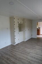164 Amesti Rd in Watsonville, CA - Building Photo - Building Photo