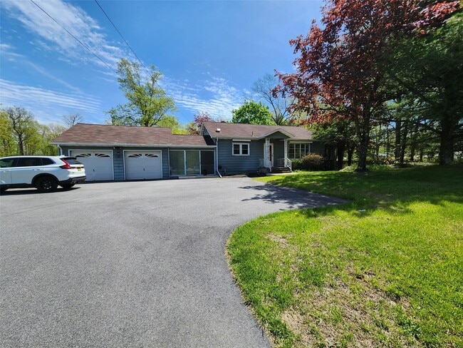 property at 1208 NY-9G