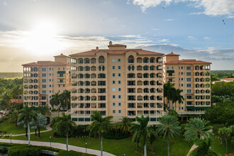 Deering Bay Condo II in Coral Gables, FL - Building Photo - Building Photo