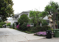 10640-10644 1/2 Whipple St in North Hollywood, CA - Foto de edificio - Building Photo