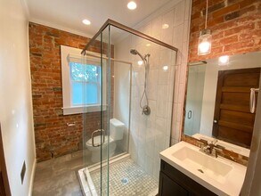 1045 Hunter Ave in Columbus, OH - Building Photo - Building Photo