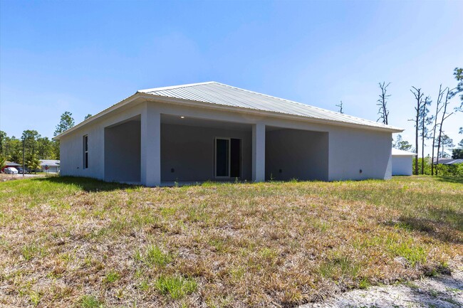 2005 Rosa Ct in Lehigh Acres, FL - Building Photo - Building Photo