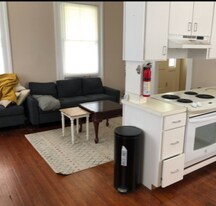 119 Smith St, Unit 4 in Charleston, SC - Building Photo