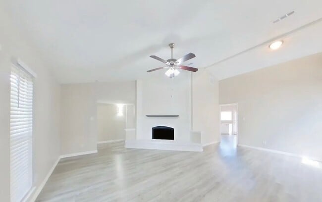 490 Justice Dr in Cedar Hill, TX - Building Photo - Building Photo