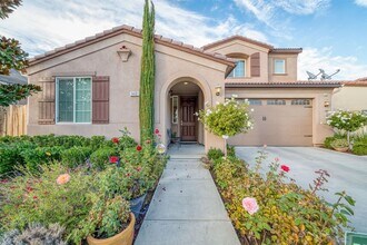 3481 Griffith Ave in Clovis, CA - Building Photo - Building Photo