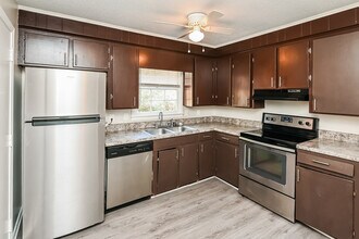 2324 Old Field Rd in Columbia, SC - Building Photo - Building Photo