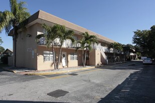 4717 SW 33rd Ave in Fort Lauderdale, FL - Building Photo