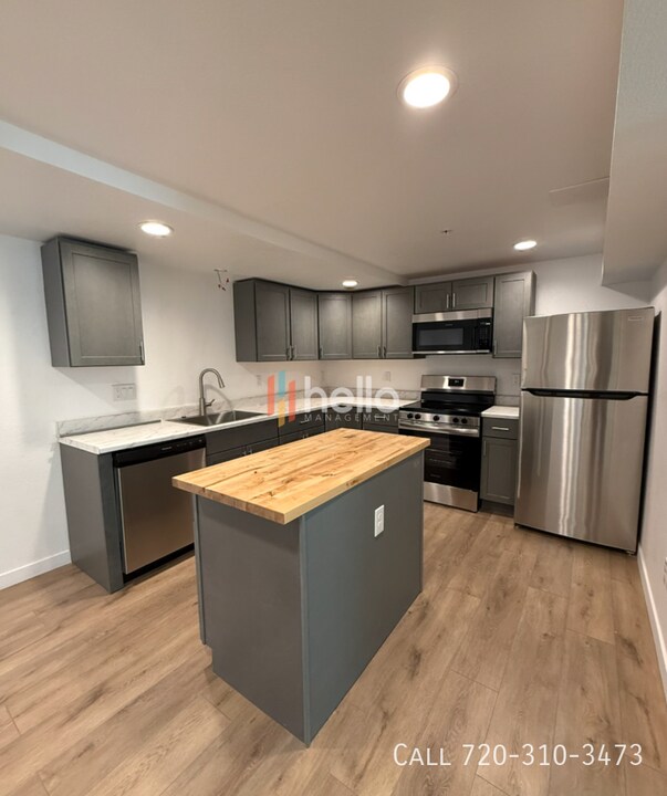 5280 E Warren Ave in Denver, CO - Building Photo