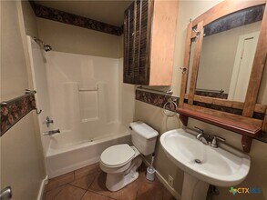 294 Tolle St in New Braunfels, TX - Building Photo - Building Photo