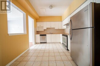 1983 Treetop Way in Pickering, ON - Building Photo - Building Photo