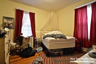 35 Chester St, Unit 2 in Boston, MA - Foto de edificio - Building Photo