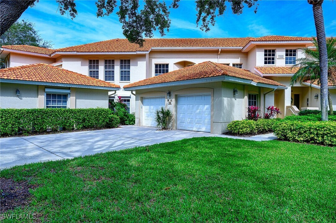 1190 Egrets Walk Cir in Naples, FL - Building Photo