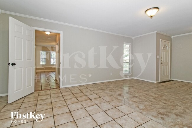 405 Lone Oak Cir in Euless, TX - Building Photo - Building Photo