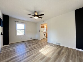 579 W 16th St in Dubuque, IA - Building Photo - Building Photo