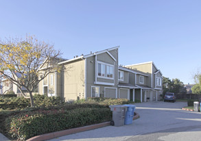 940 Memorial Dr Apartments