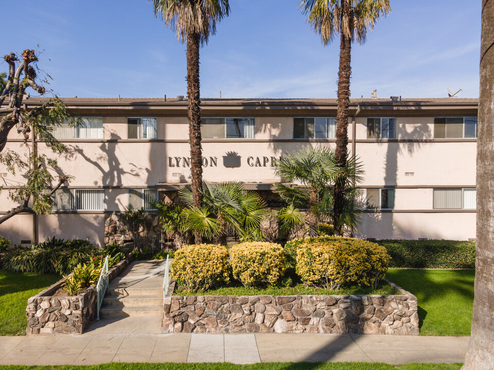 Lyndon Capri in South Pasadena, CA - Building Photo