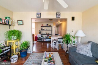 2205 S 20th St in Philadelphia, PA - Building Photo - Building Photo
