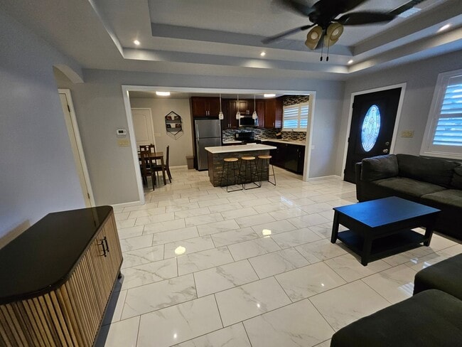 property at 190 Eleu Pl