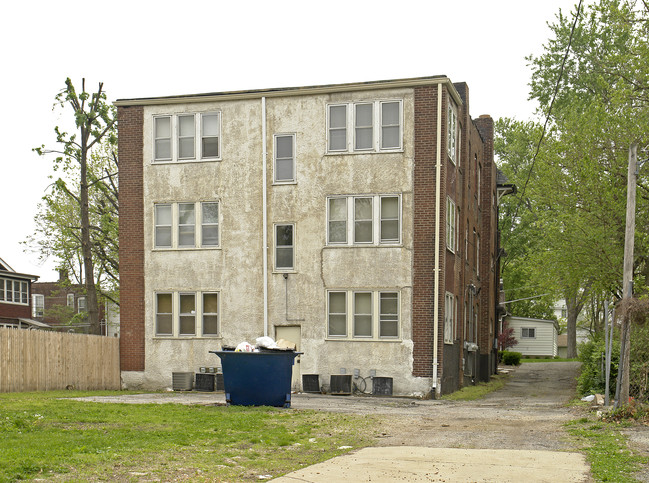 7211 Richmond Pl in St. Louis, MO - Building Photo - Building Photo