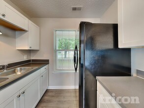 11136 White Stag Dr in Charlotte, NC - Foto de edificio - Building Photo