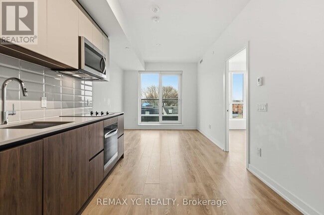 150 Logan Ave in Toronto, ON - Building Photo - Building Photo