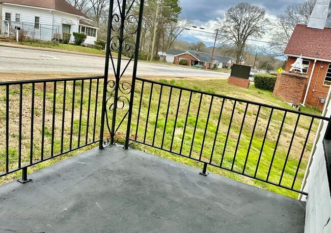 309 M L King Blvd in Cedartown, GA - Building Photo - Building Photo