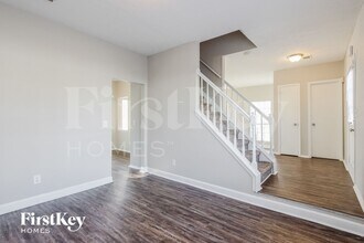 6281 Marbut Farms Trail in Lithonia, GA - Foto de edificio - Building Photo