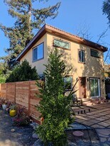1152 17th Ave in Redwood City, CA - Building Photo