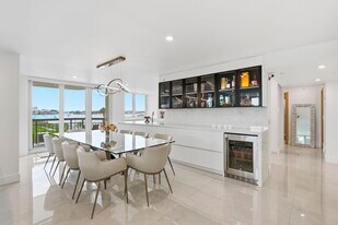 901 E Camino Real in Boca Raton, FL - Building Photo