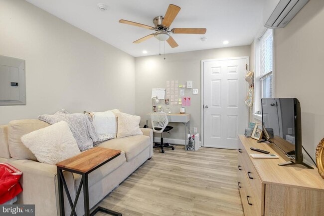 property at 752 S 9th St