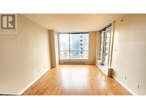 1420-1420 W Georgia St in Vancouver, BC - Building Photo - Building Photo